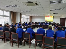 不忘初心，牢記使命總結(jié)會1